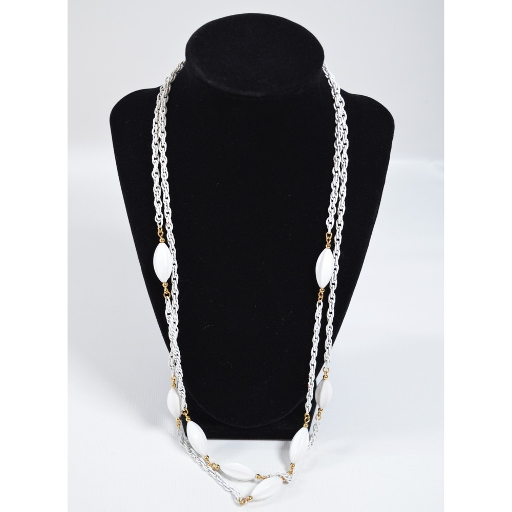 Vtg Crown Trifari White Enamel Necklace w/ Ribbed Ovals Gold Tone Bead Spacers
